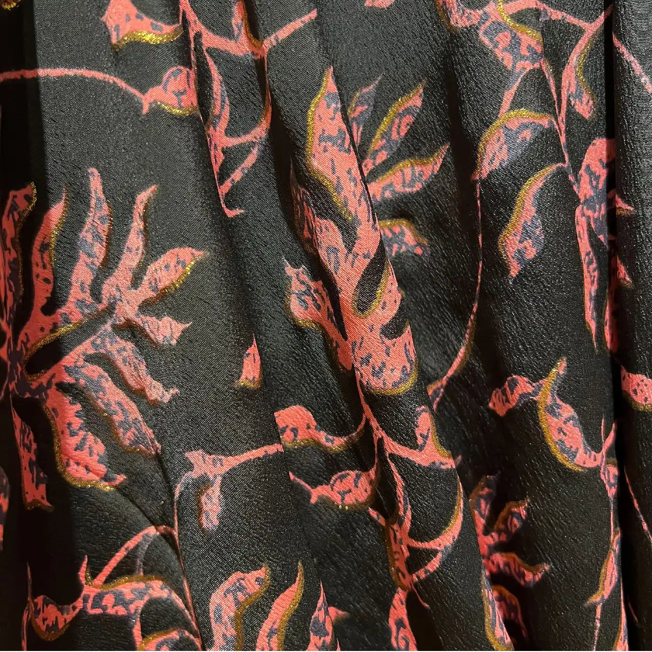 Lang Sort Blomstret Silke Kimono med guldtryk 10