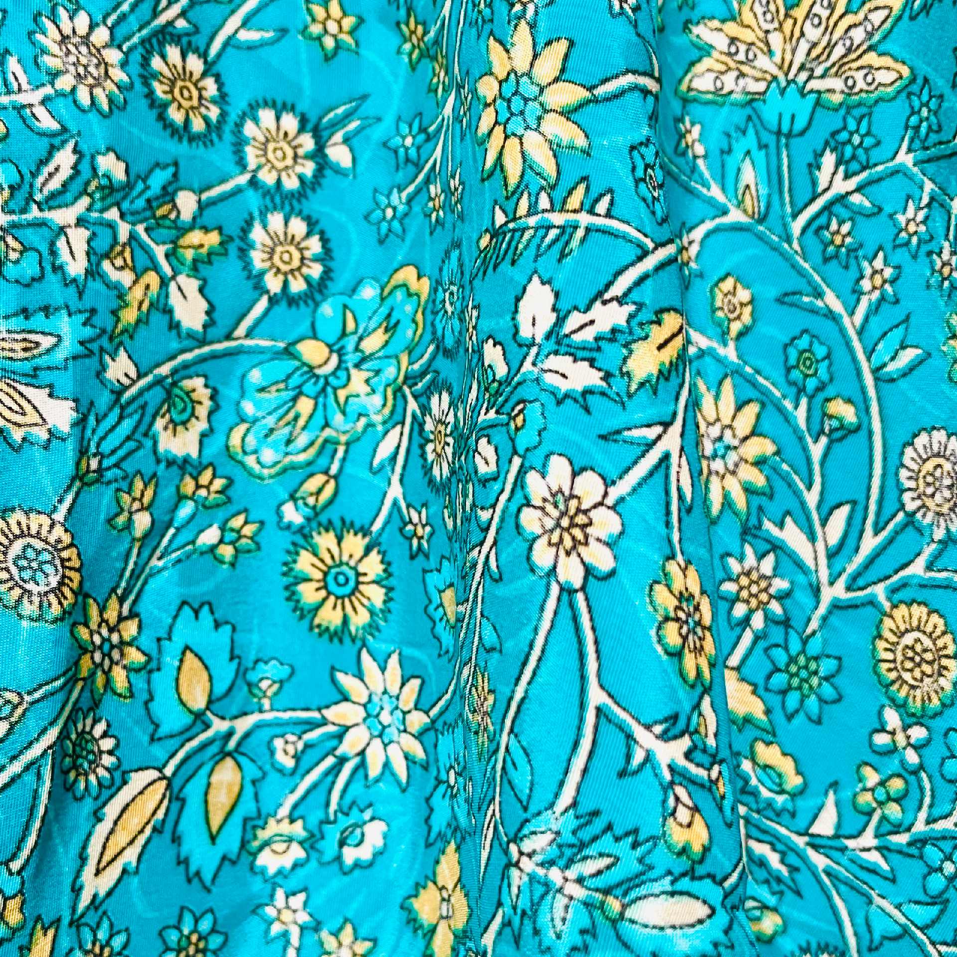 Shortsnederdel i silke med lomme str. M/L