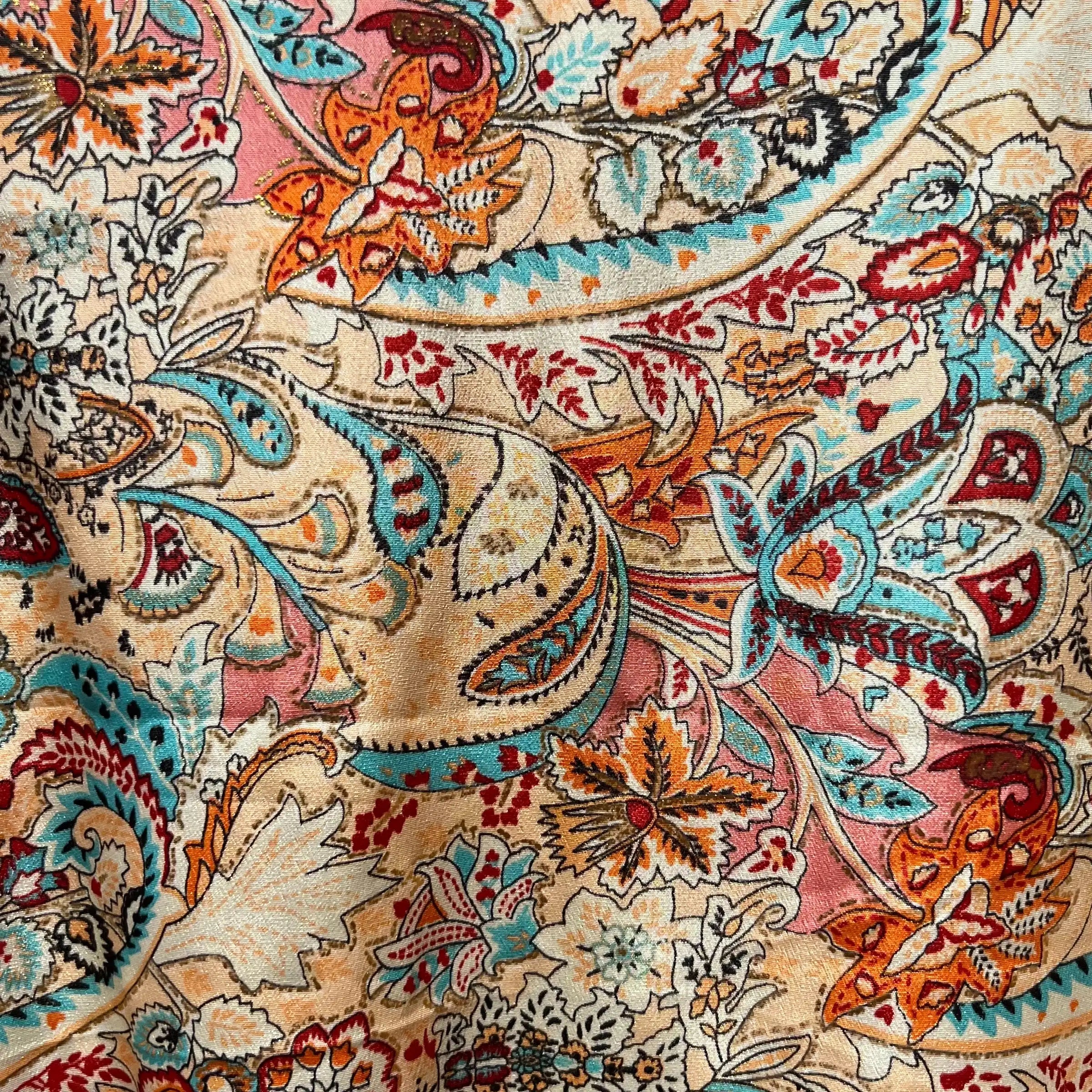 Kort silke kimono med bælte