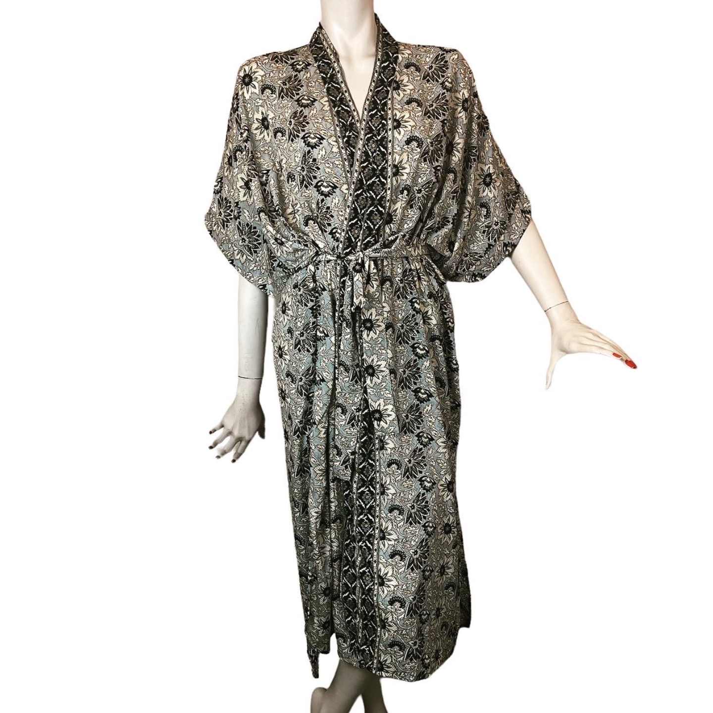 Lang Sort Silke Kimono 11.