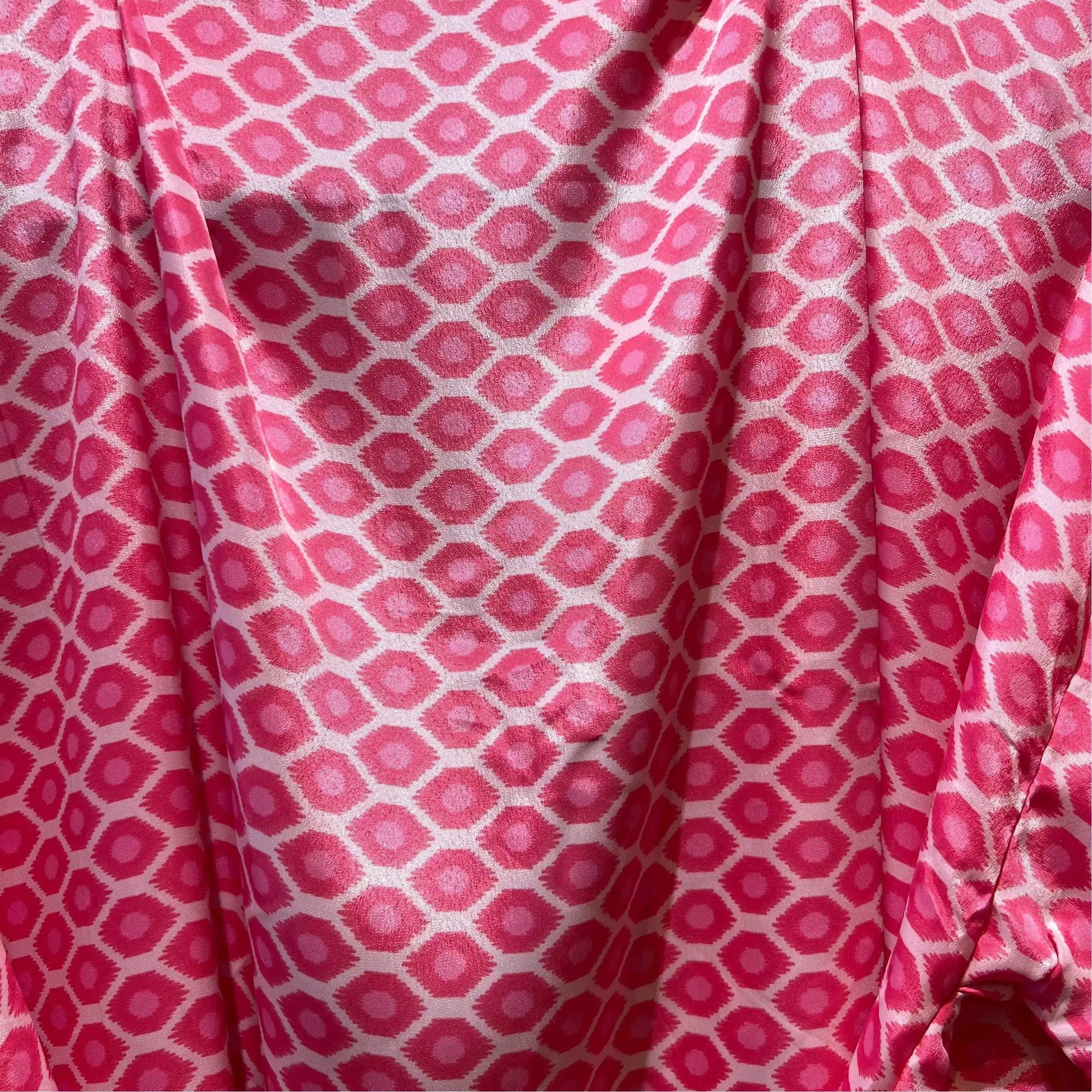 Kort silke kimono med bælte