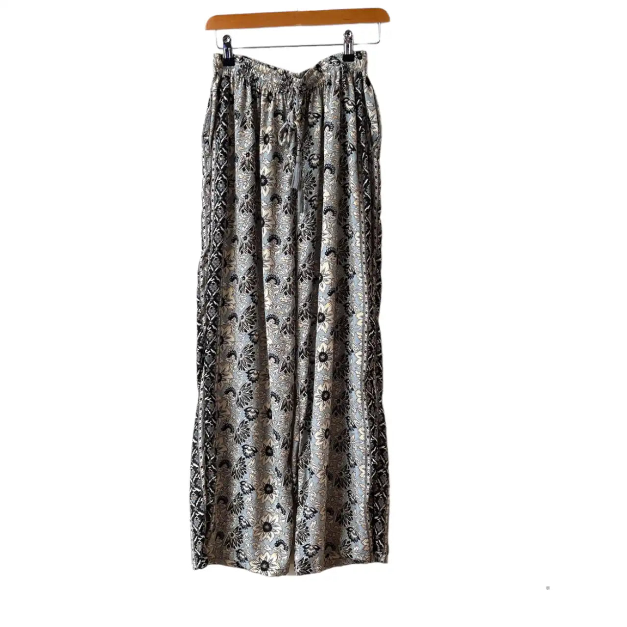 Sort-kimono-buks.webp